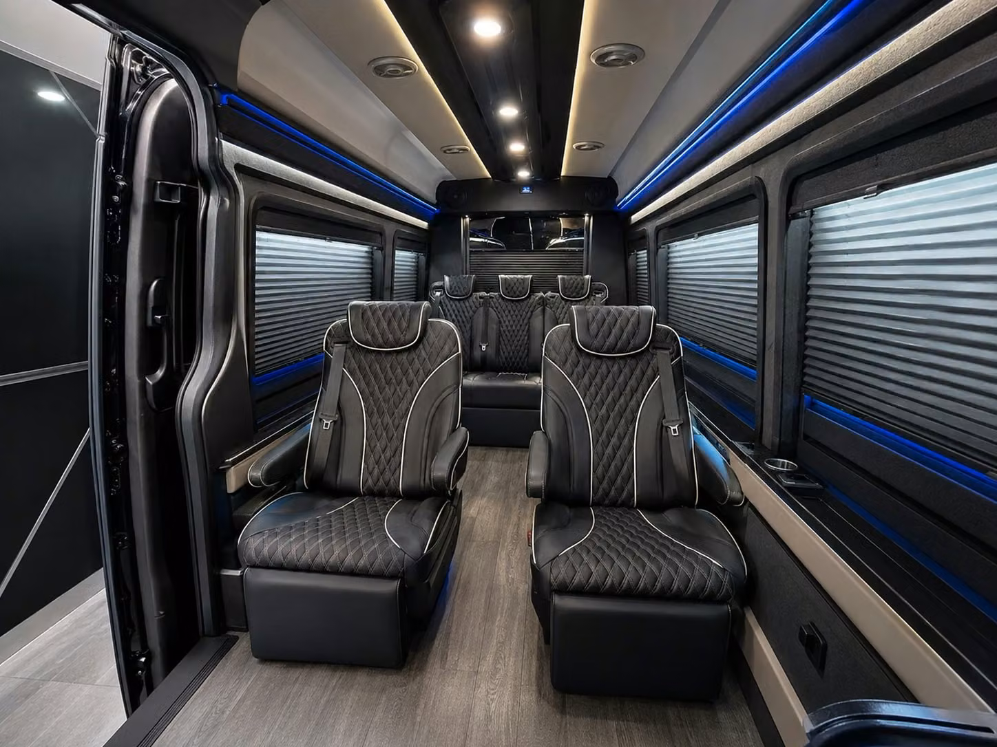 cross the texas panhandle in comfort with private group airport transfers